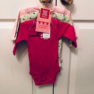 Long sleeve body suits